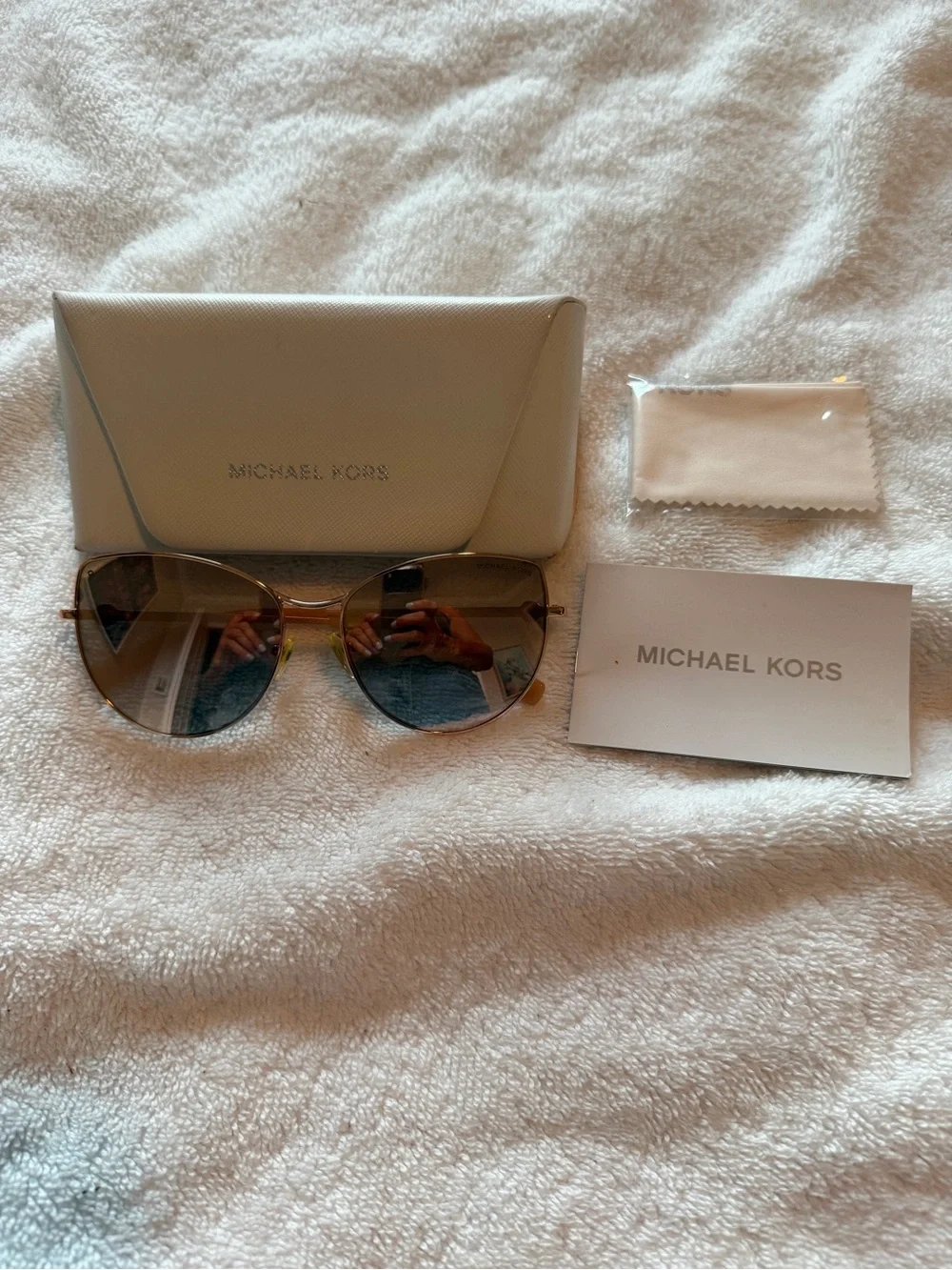 Michael Kors Gold-Frame Sunglasses with rose gold cat eye Gradient Lenses